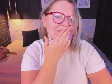 Shannonshine  live sex cam