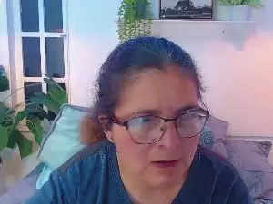 Linda_banks_  live sex cam