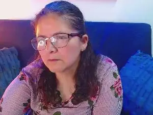Linda_banks_  live sex cam