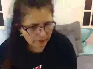 Linda_banks_  live sex cam