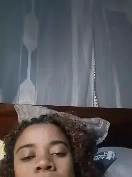 Bella_fun  live sex cam