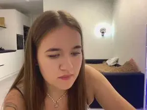 IonaBenda  live sex cam
