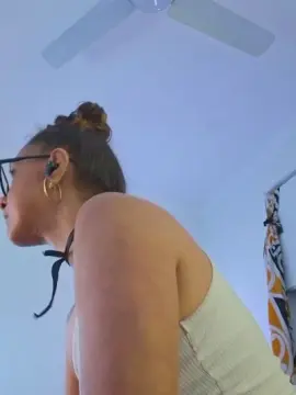 Ki_nooks  live sex cam