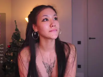 LaureBonawitz  live sex cam