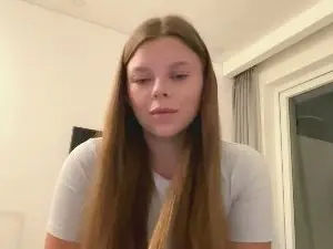 LeomaLautieri  live sex cam