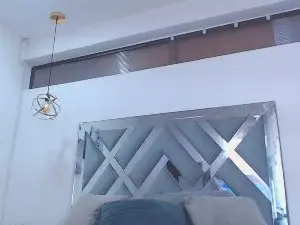 Lily_Foxxy  live sex cam