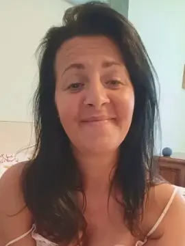 Milfona77  live sex cam