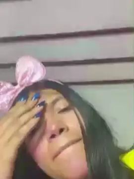 Tiffany_GoPee  live sex cam