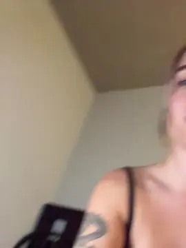 Seexyylola  live sex cam