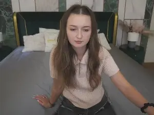 CyrenaLuxe  live sex cam