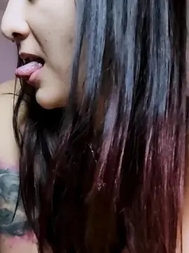 AlmaPagana  live sex cam
