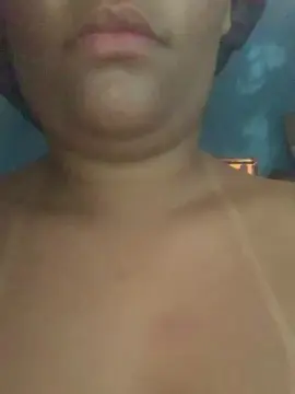 Karolany1  live sex cam