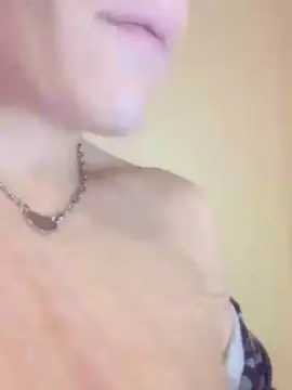 LaMorenaGuapa  live sex cam
