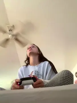 Boobear2  live sex cam