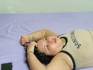 Milangela25  live sex cam