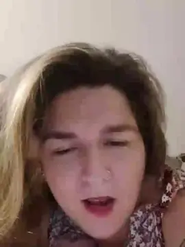 Minnavolvio  live sex cam
