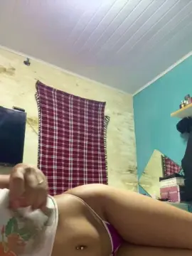 Nandaruivinha20  live sex cam