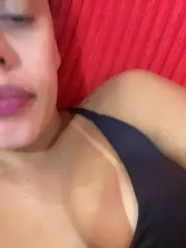 Nandaruivinha20  live sex cam