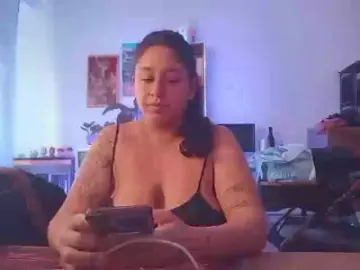 SweetYamii  live sex cam