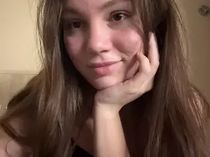 WinnifredBania  live sex cam