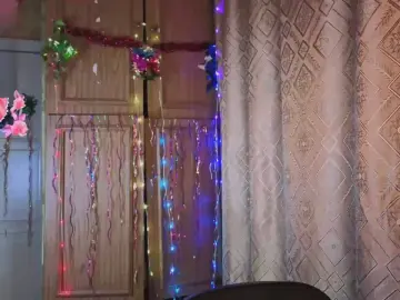 RoxannAbes  live sex cam