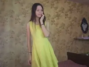 RoxannAbes  live sex cam