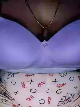 Kiara  live sex cam