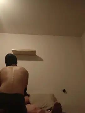 Girl2001  live sex cam