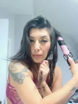 Nikkkkilove  live sex cam