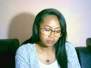 Yummy_sitraka  live sex cam