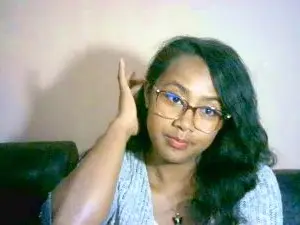 Yummy_sitraka  live sex cam