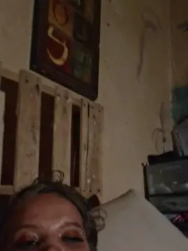 Wannaplay84  live sex cam