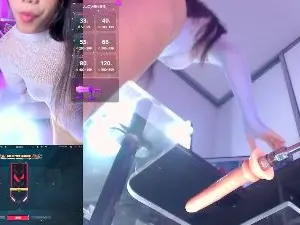 AriHale  live sex cam