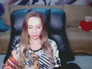 Lovellymalina  live sex cam
