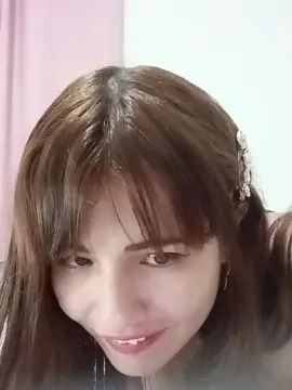 LunaBloom  live sex cam