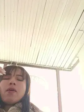 LunaBloom  live sex cam