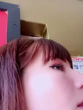 LunaBloom  live sex cam