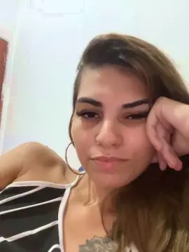 _Lyvia  live sex cam