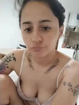 Latina120  live sex cam