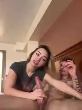 HoesCumEasy  live sex cam