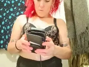 QueenGilf  live sex cam