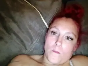 QueenGilf  live sex cam