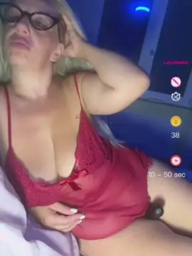 Katmela233  live sex cam