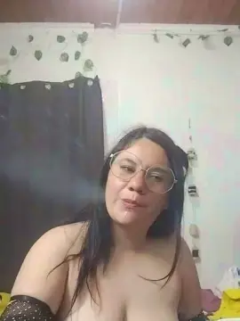 Miichellemalv  live sex cam