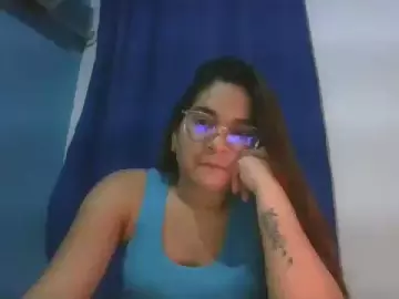 Azzly  live sex cam