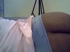 Hunnies1  live sex cam