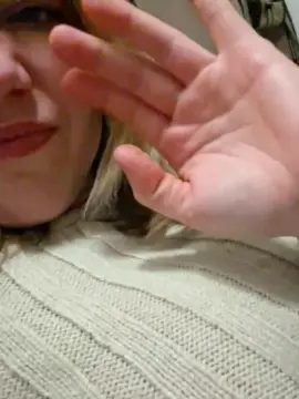 Malika025  live sex cam