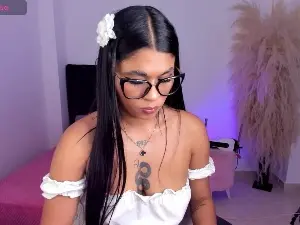 Shantal_24  live sex cam