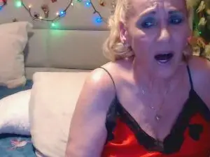GRANNY_LISA  live sex cam
