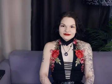 KumAlmstead  live sex cam